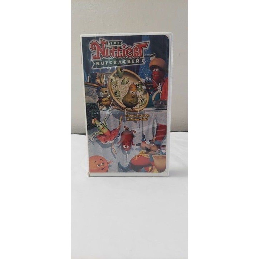 The Nuttiest Nutcracker VHS Vintage 1999 Clamshell Tristar Phyllis Diller